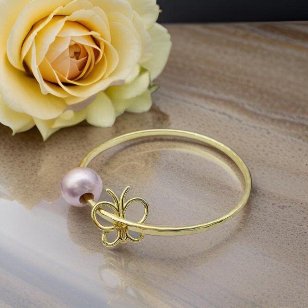 Lavender Shell Butterfly Charm Bracelet